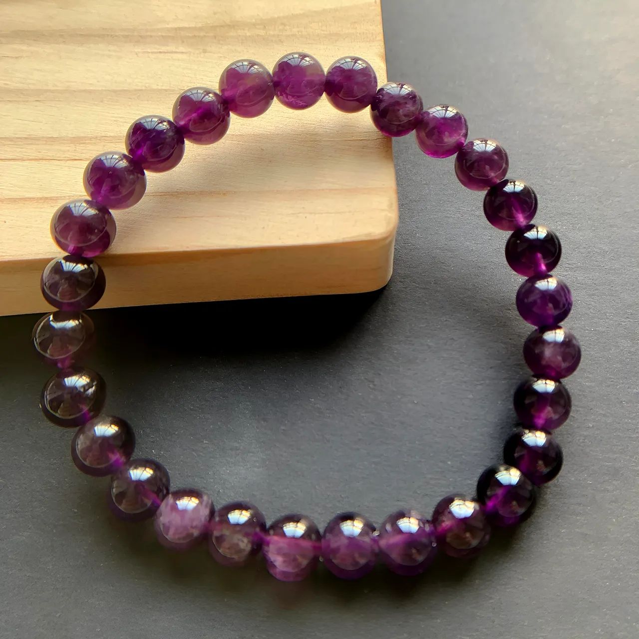 Amethyst Bracelet II 8mm Wrist