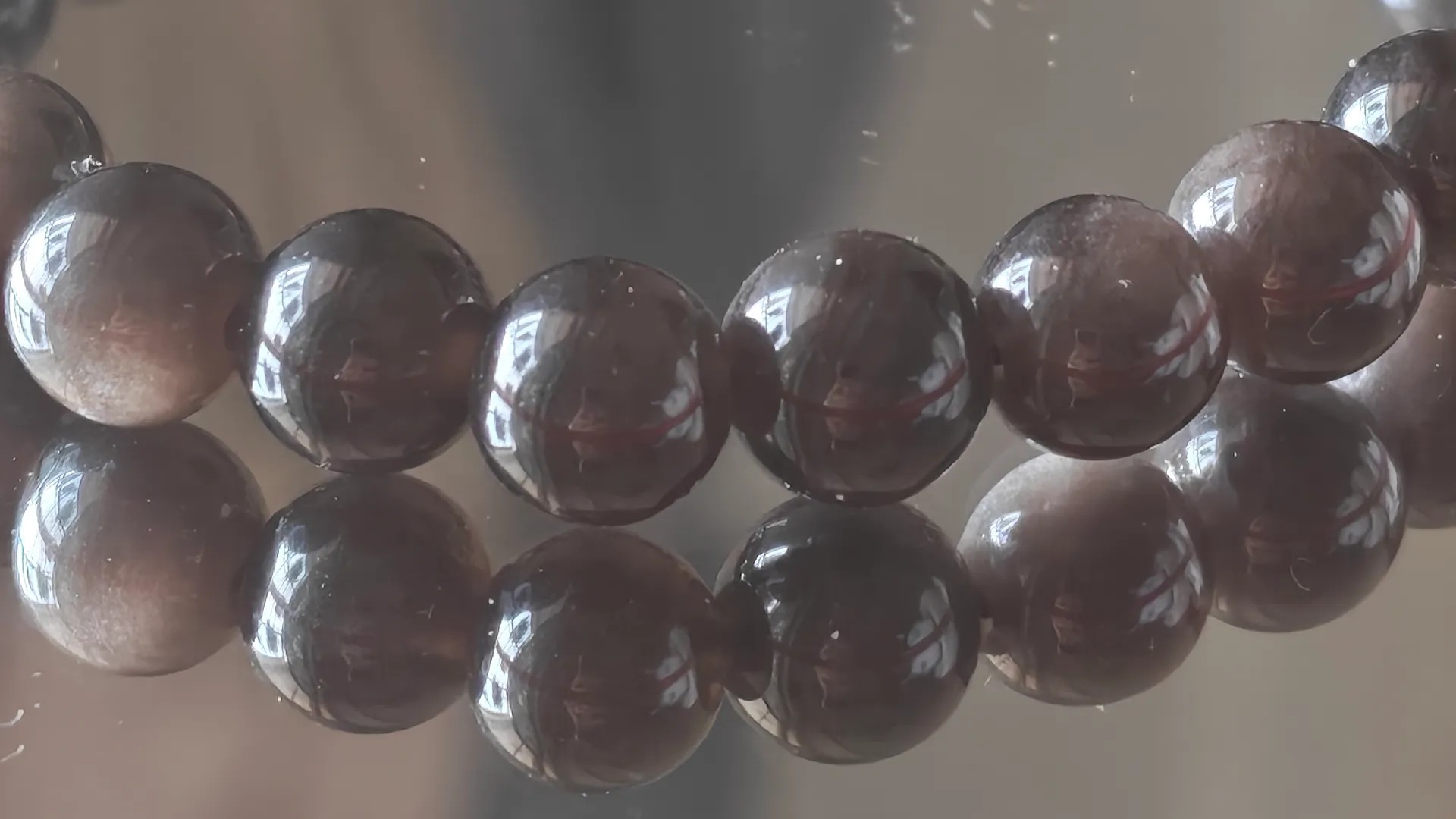 Black Tourmaline vs Obsidian